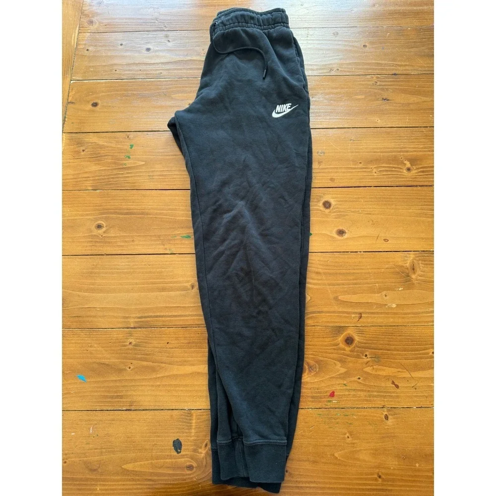 Nike Sportswear Essential Women Fleece Joggers Black Sweatpants Tapered Logo‎